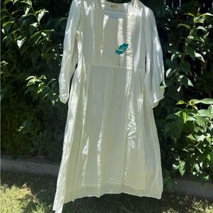 PAYAL Anthropology White Cotton Dress with Blue Floral Embroidery Size Medium